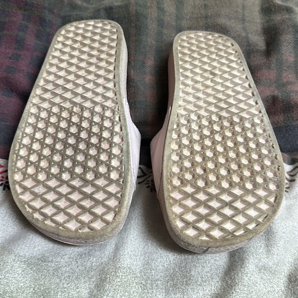 Vans slides - Picture 2 of 5